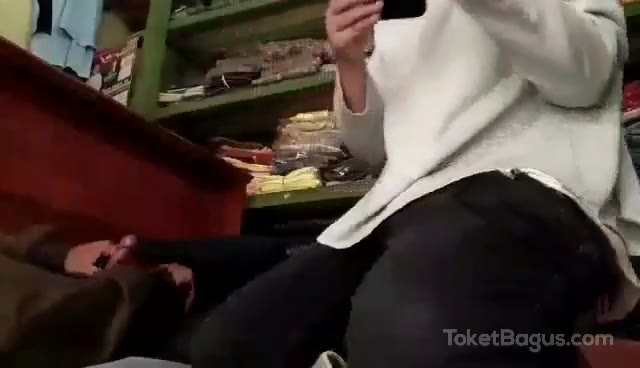 ABG Jaga Toko Malah Ngentot